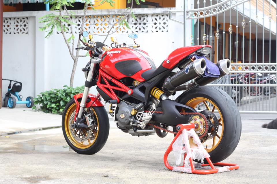Ducati Monster 796 độ đậm chất chơi trên đất Thái hình 17
