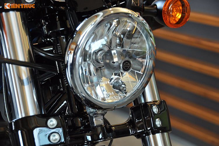 Siêu môtô Harley Davidson Forty Eight 115th định giá 639 triệu đồng 182