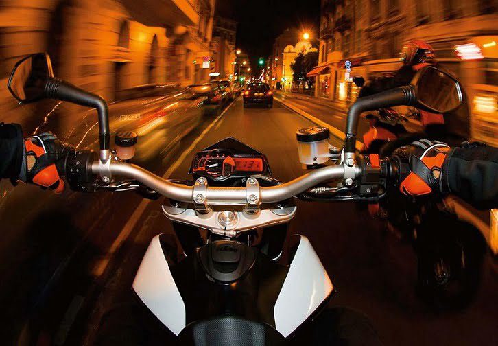 Kinh nghiệm lái xe côn tay trong thành phố 130