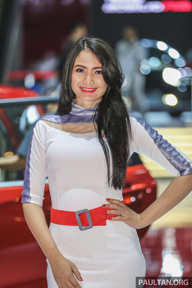 Chiêm ngưỡng săc đẹp mỹ nữ Indonesia tại triển lãm ô tô xe máy IIMS 250