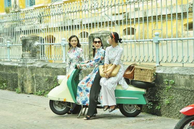 Bộ ảnh "cô Ba Sài Gòn" đi chơi Tết hoài cổ Sài Gòn thập niên 70 192