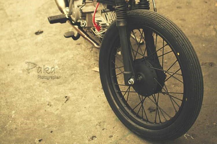 Siêu cub Honda độ Bobber cực chất của biker Việt