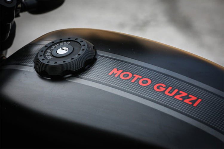 Cận cảnh Moto Guzzi V7 III Carbon 2018 giá 425 triệu đồng tại Châu Á 134