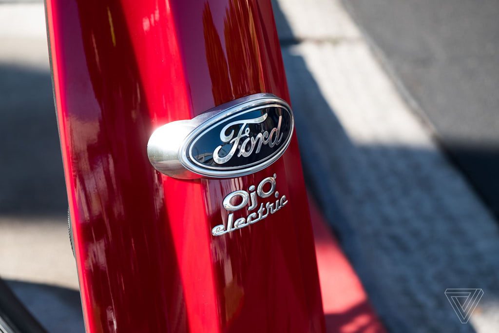 Chiếc xe điện Ford Ojo đầu tiên mang hình dáng giọt nước 152