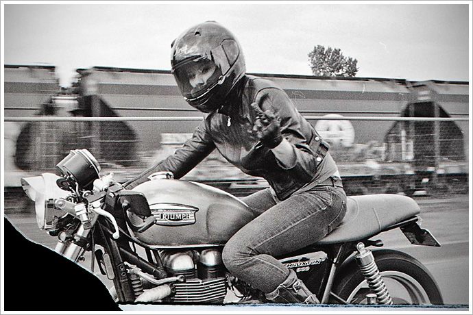 Phát hỏa với các Biker nữ chinh phục Cafe Racer từ những năm 50 206