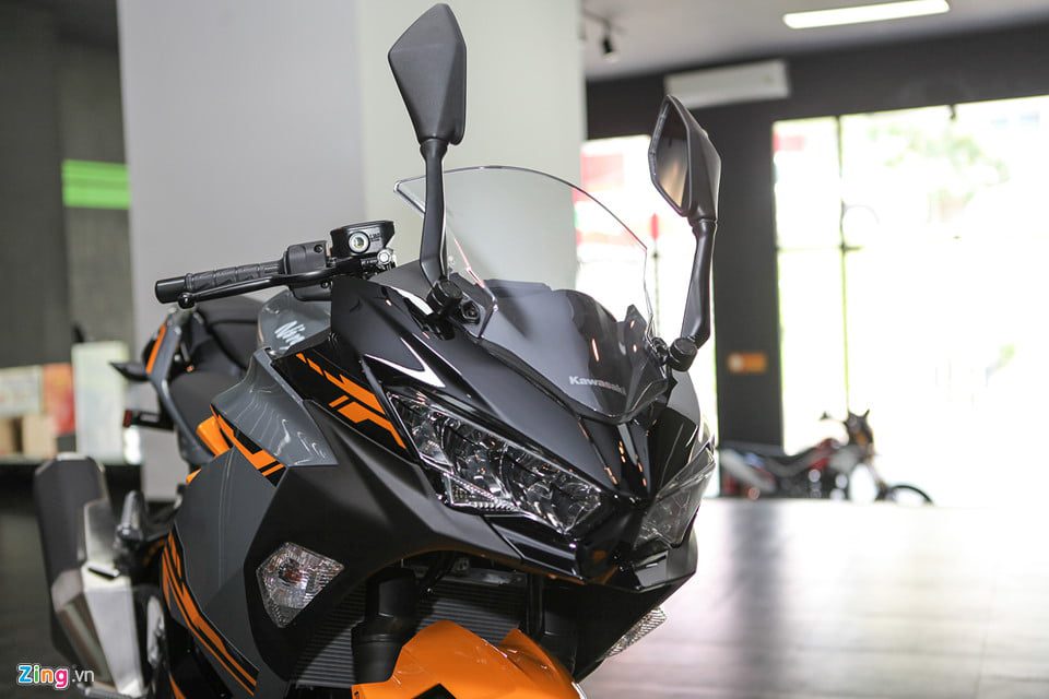 Kawasaki Ninja 400 ABS 2018 chính thức bán ra thị trường, cạnh tranh cùng Yamaha R3 132