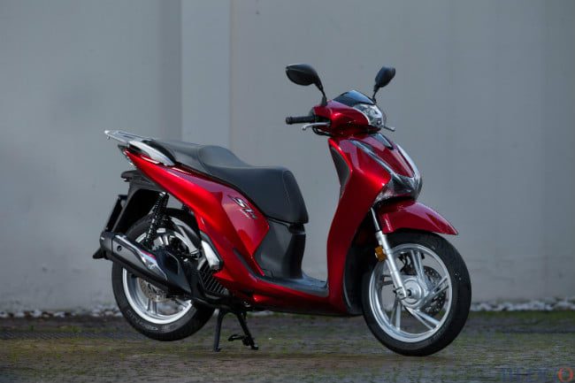 Honda SH150i sản xuất tại Ý có gì khác với Việt Nam? 204