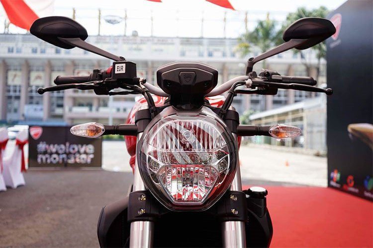 Ducati Monster 821 2018 mới giá 400 triệu đồng đã về Sài Gòn 130