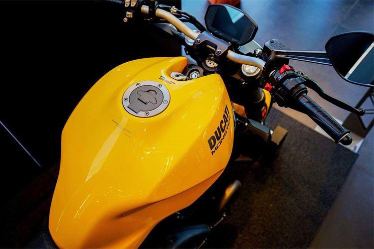 Ducati Monster 821 2018 mới giá 400 triệu đồng đã về Sài Gòn 136